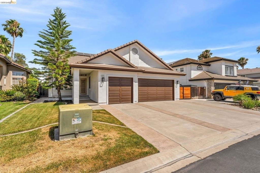 2317 Wayfarer Drive - Photo 2