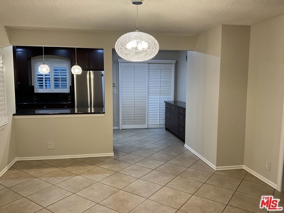 2963 Glencrest Street - Photo 1