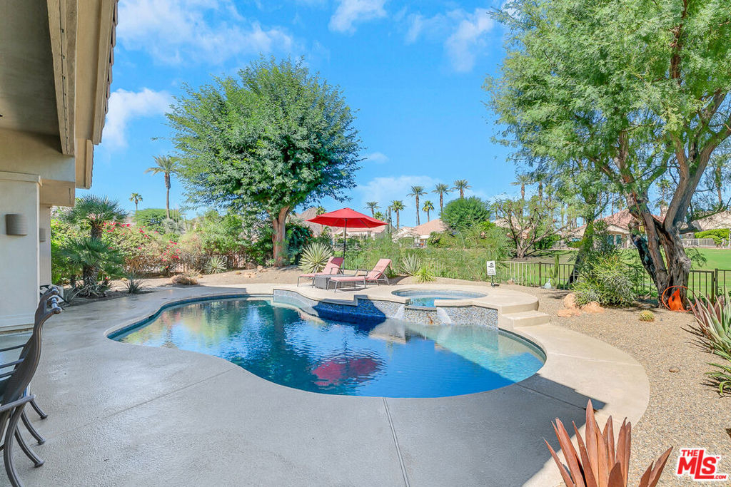 78770 Spyglass Hill Drive - Photo 35