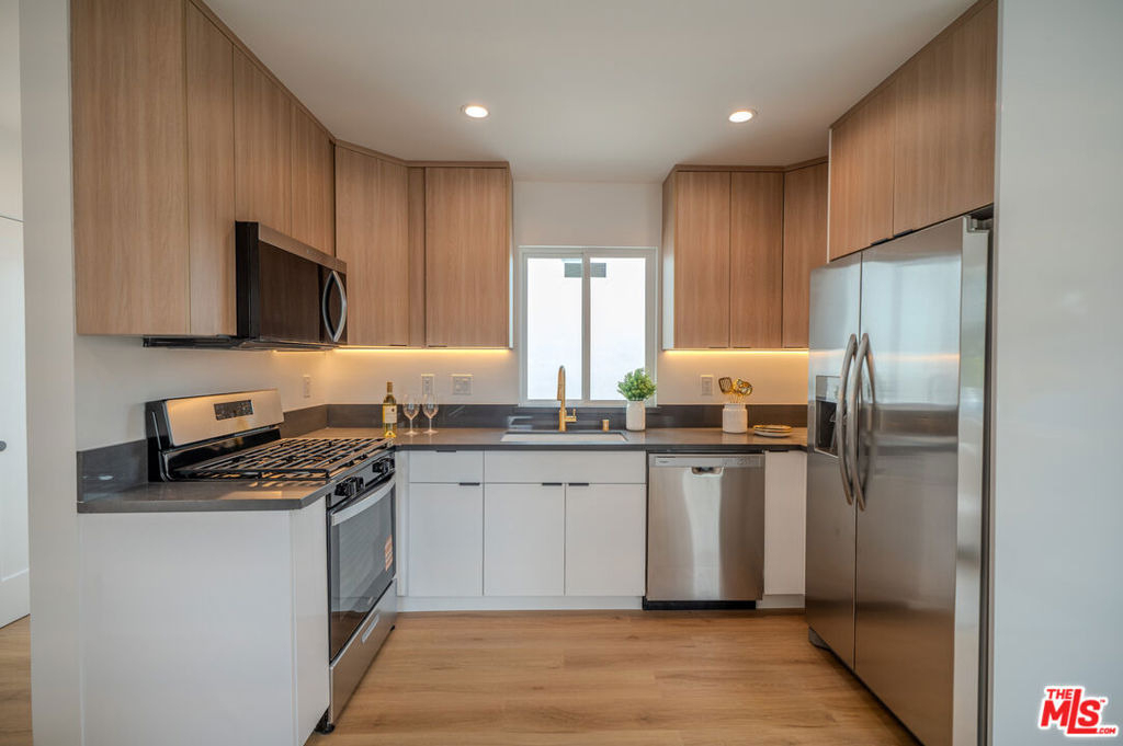 1139 Lima Street - Photo 5