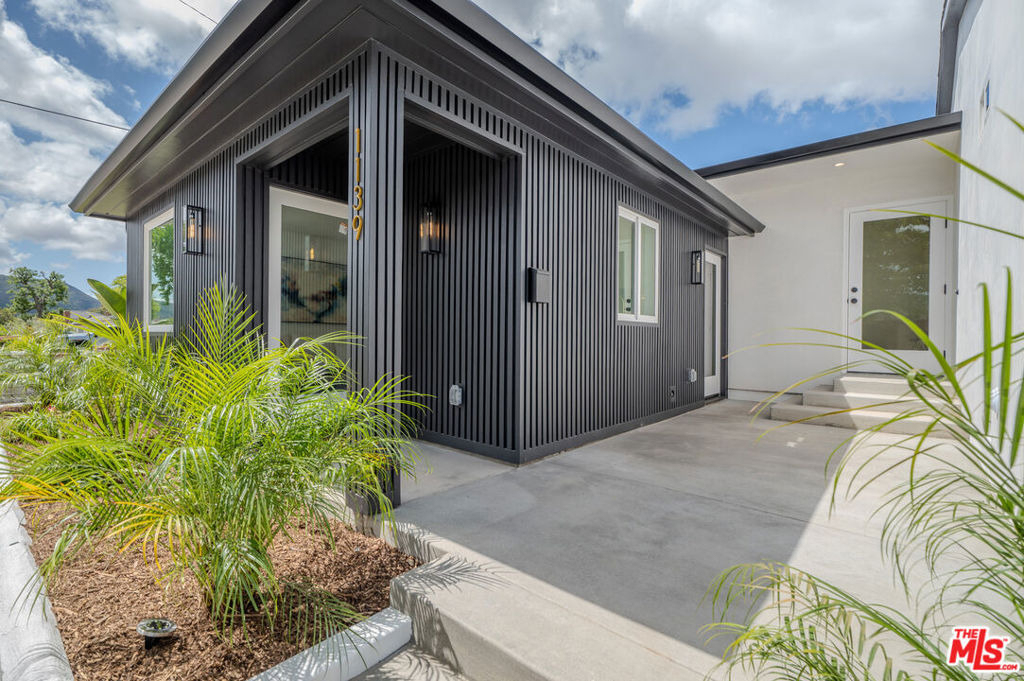 1139 Lima Street - Photo 0