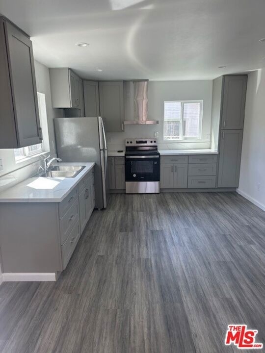 1037 E 50th Street - Photo 11