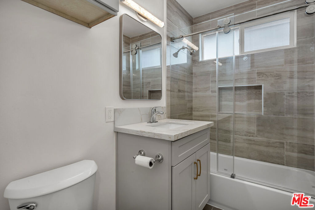 2027 Euclid Street - Photo 9
