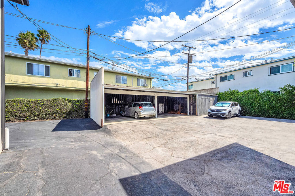 2027 Euclid Street - Photo 13