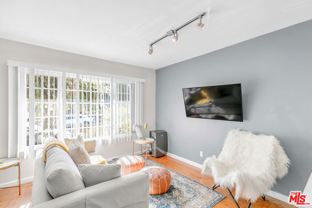 313 Mildred Avenue - Photo 0