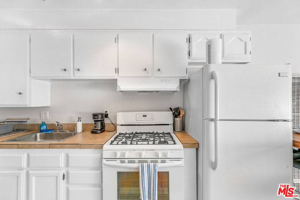 313 Mildred Avenue - Photo 8