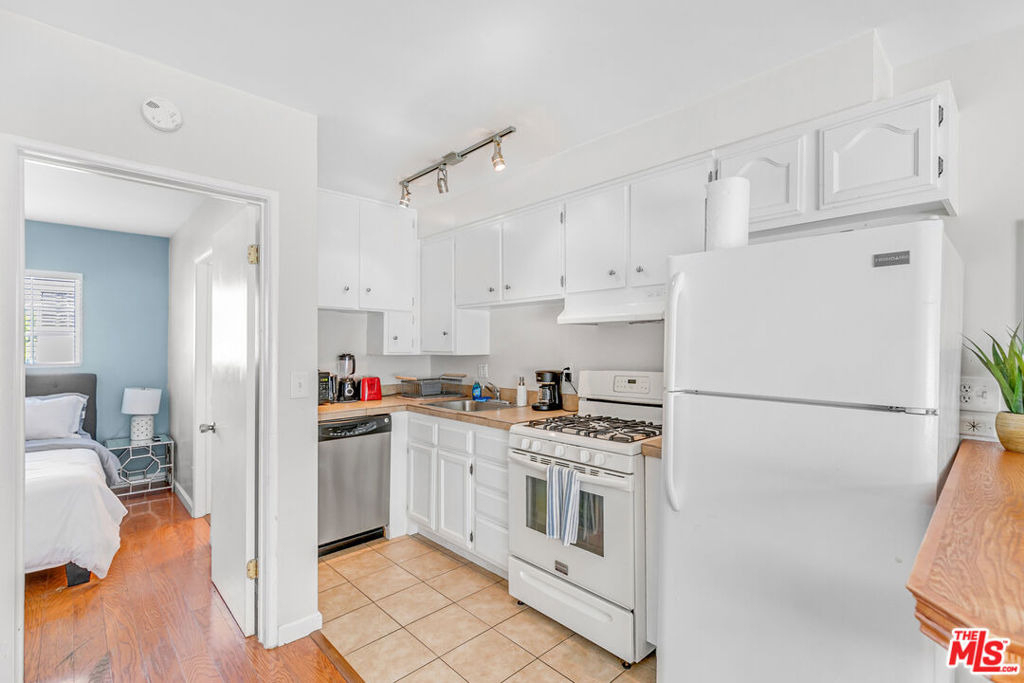 313 Mildred Avenue - Photo 7