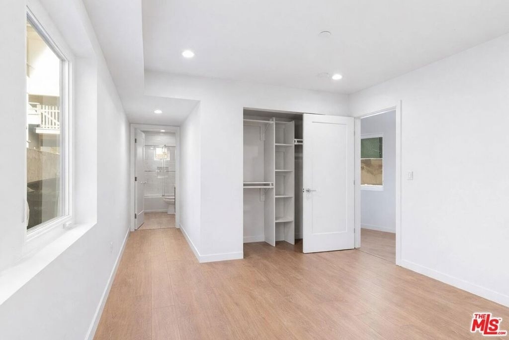 2115 1/2 Beachwood Terrace - Photo 13