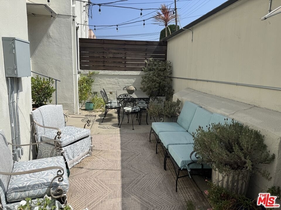 5717 W 2nd Street - Photo 10