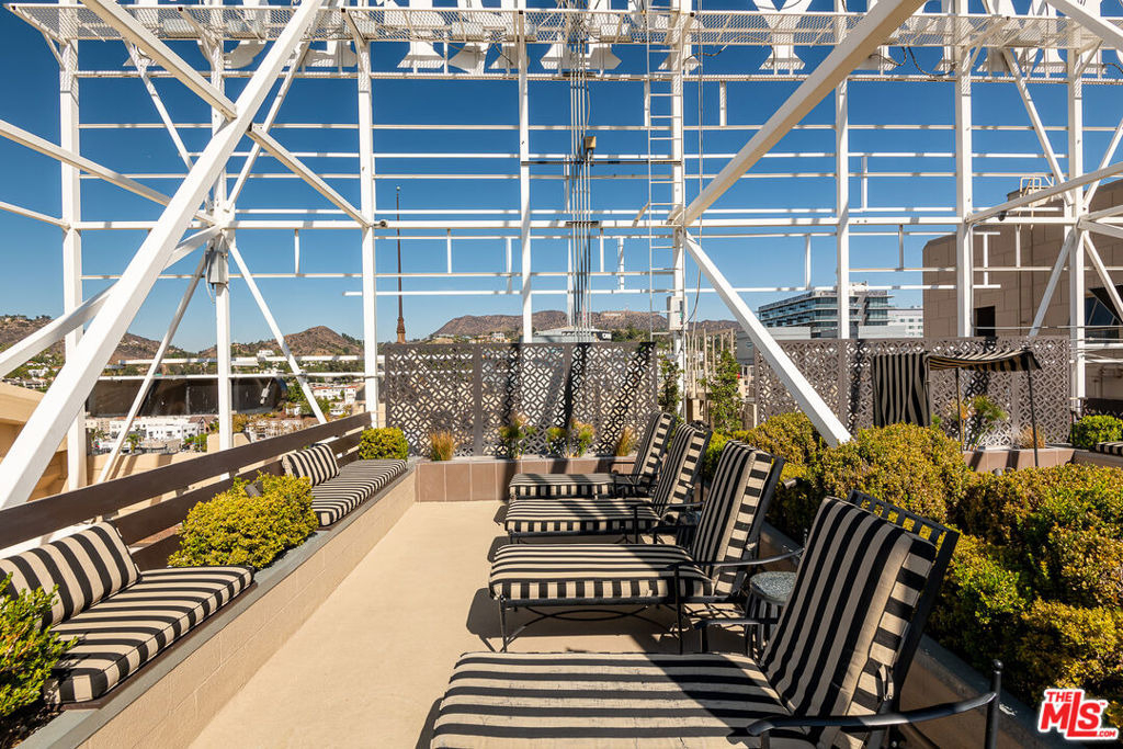 6253 Hollywood Boulevard - Photo 39