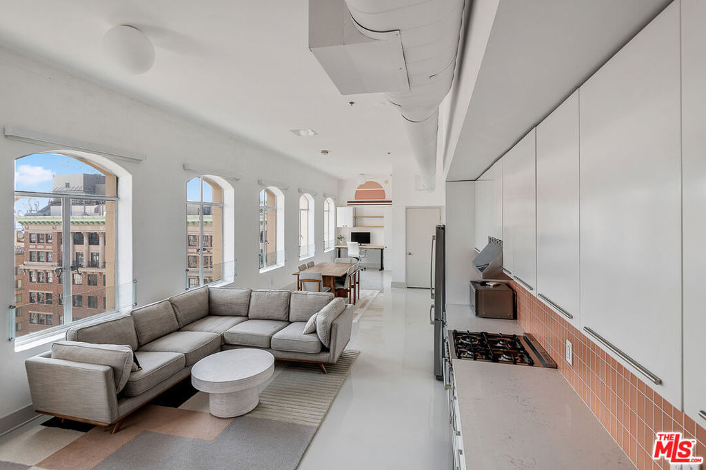 6253 Hollywood Boulevard - Photo 5