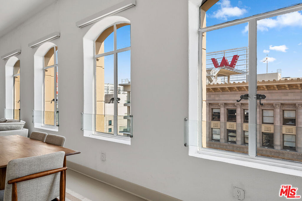 6253 Hollywood Boulevard - Photo 14