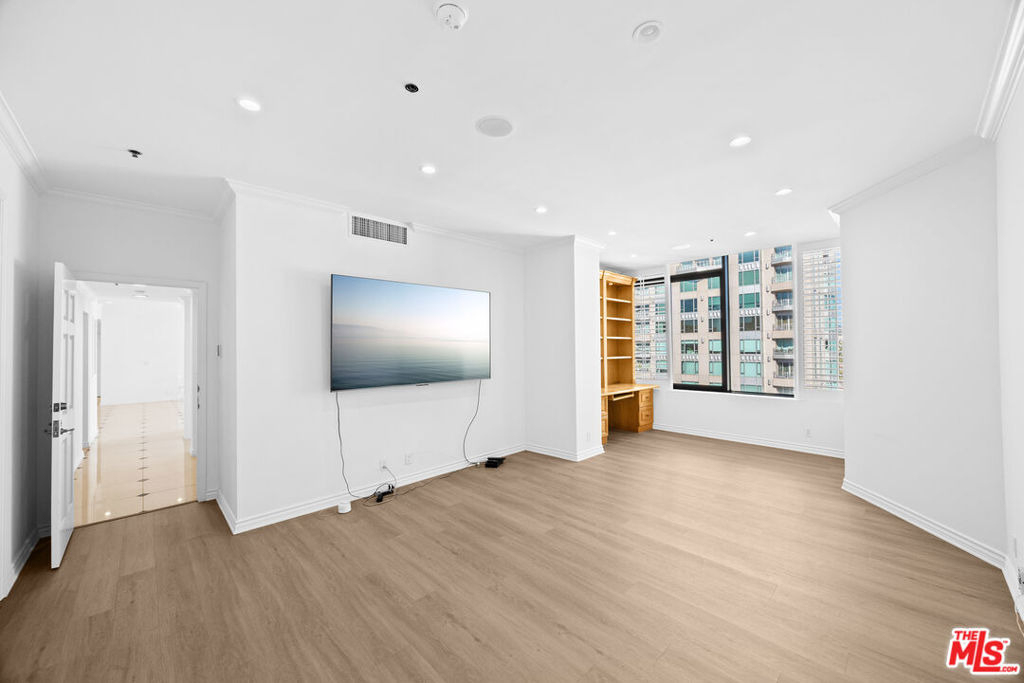 10724 Wilshire Boulevard - Photo 24