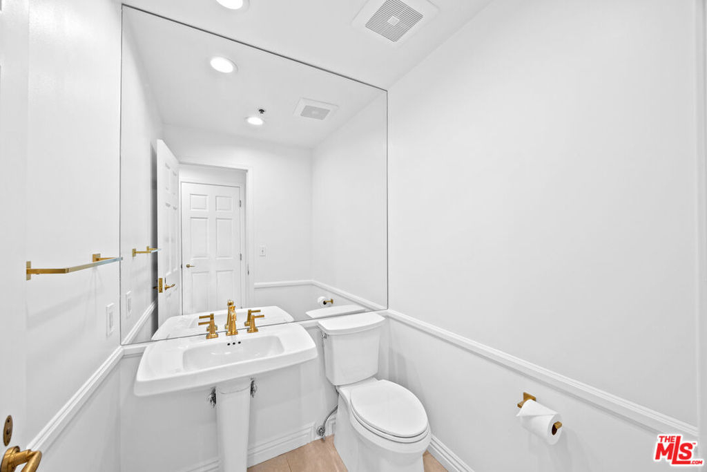 10724 Wilshire Boulevard - Photo 42