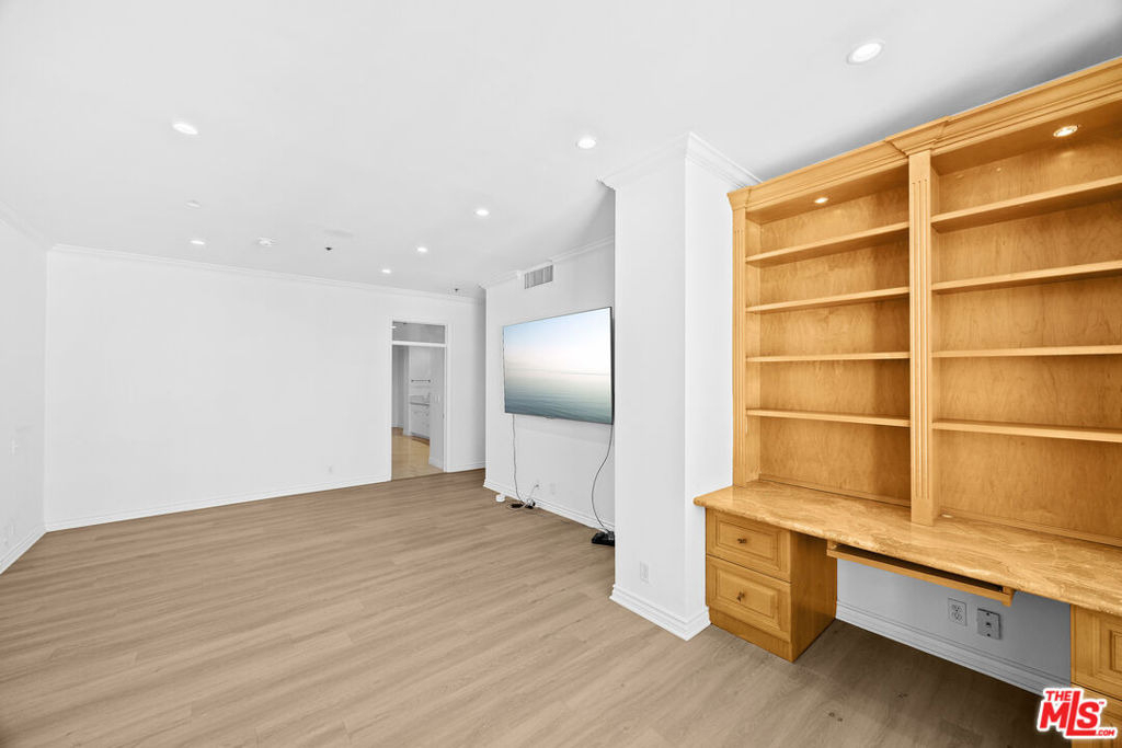 10724 Wilshire Boulevard - Photo 27