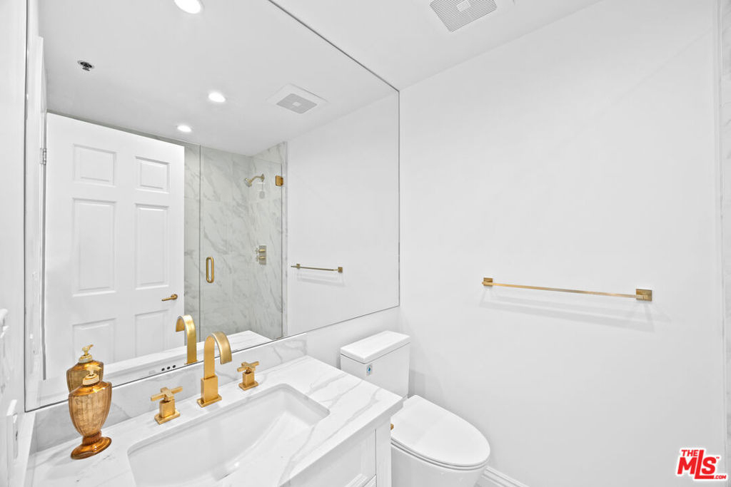 10724 Wilshire Boulevard - Photo 41