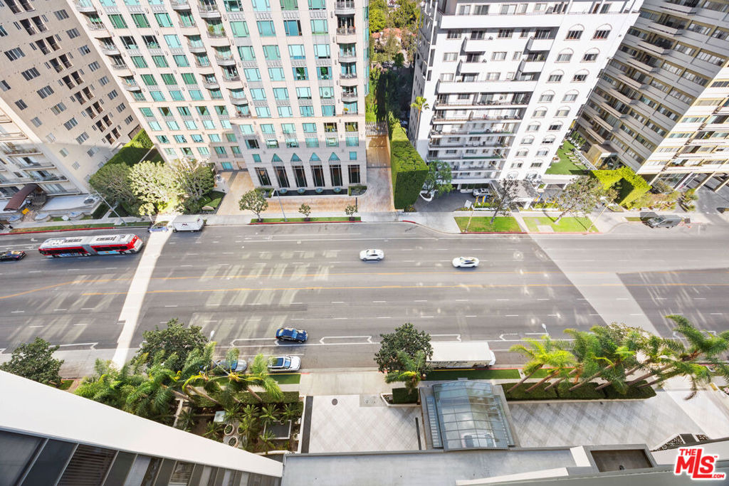 10724 Wilshire Boulevard - Photo 53