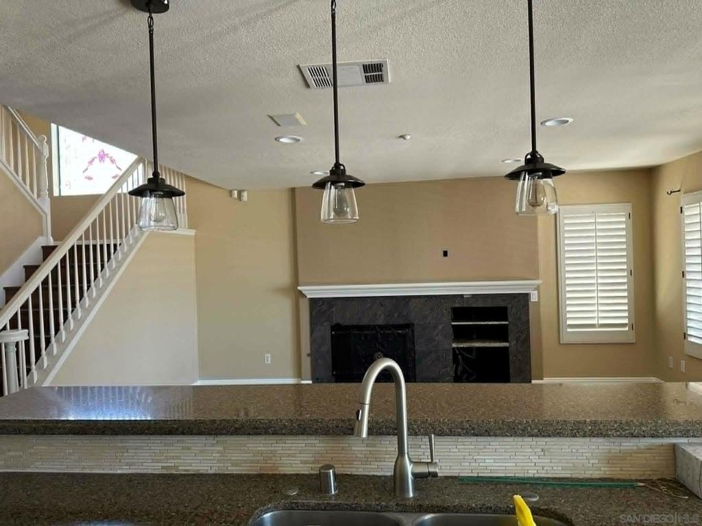 2552 Valley Waters Ct - Photo 9
