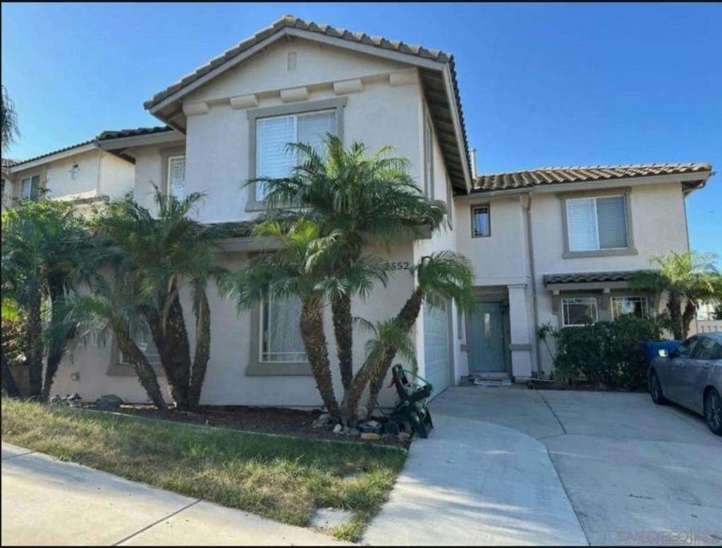2552 Valley Waters Ct - Photo 2
