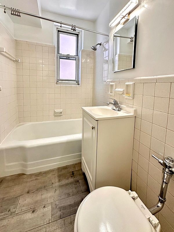 57th Street - Photo 2