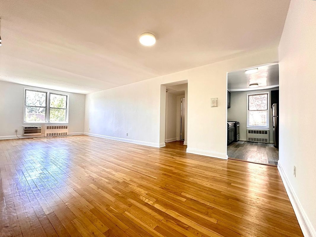 57th Street - Photo 1