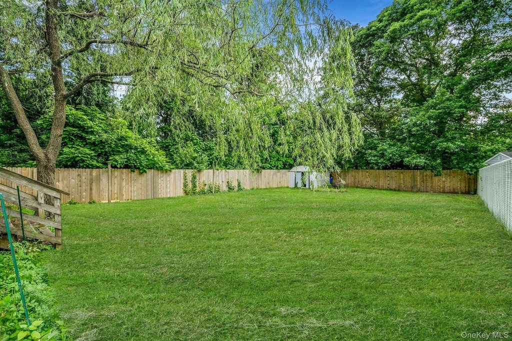 413 Glen Drive - Photo 6