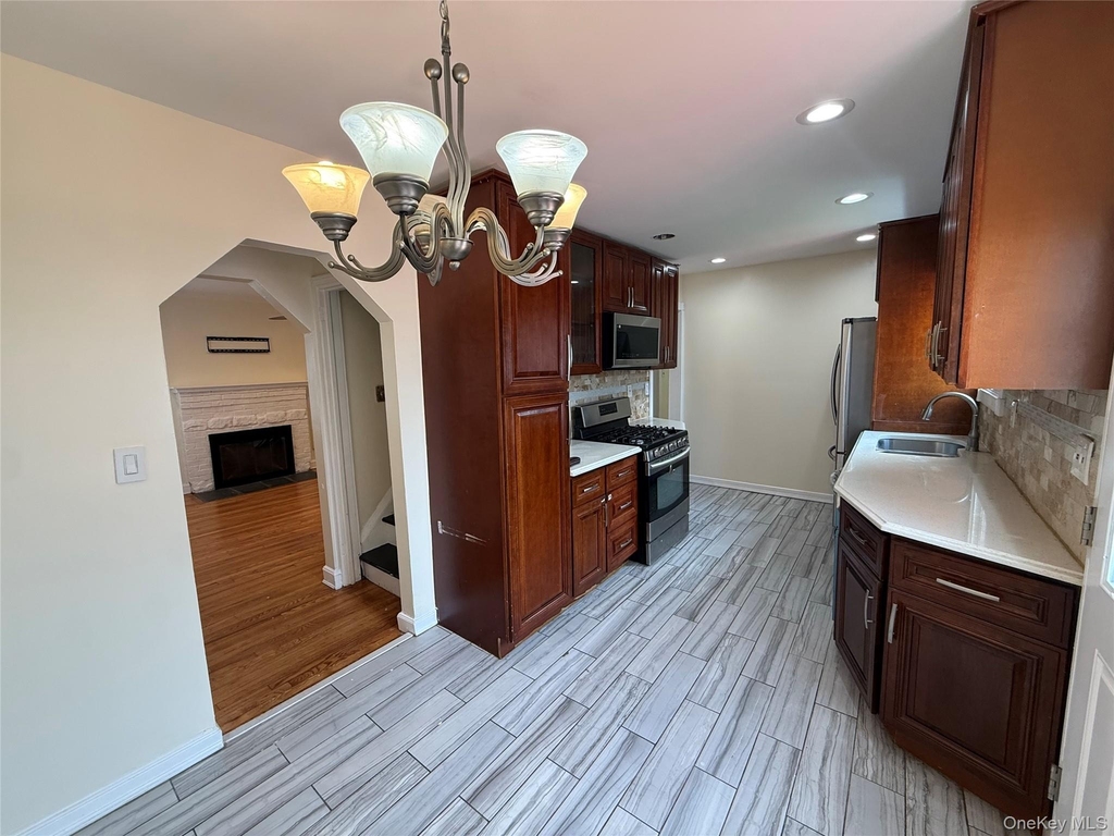 730 Cottage St - Photo 8