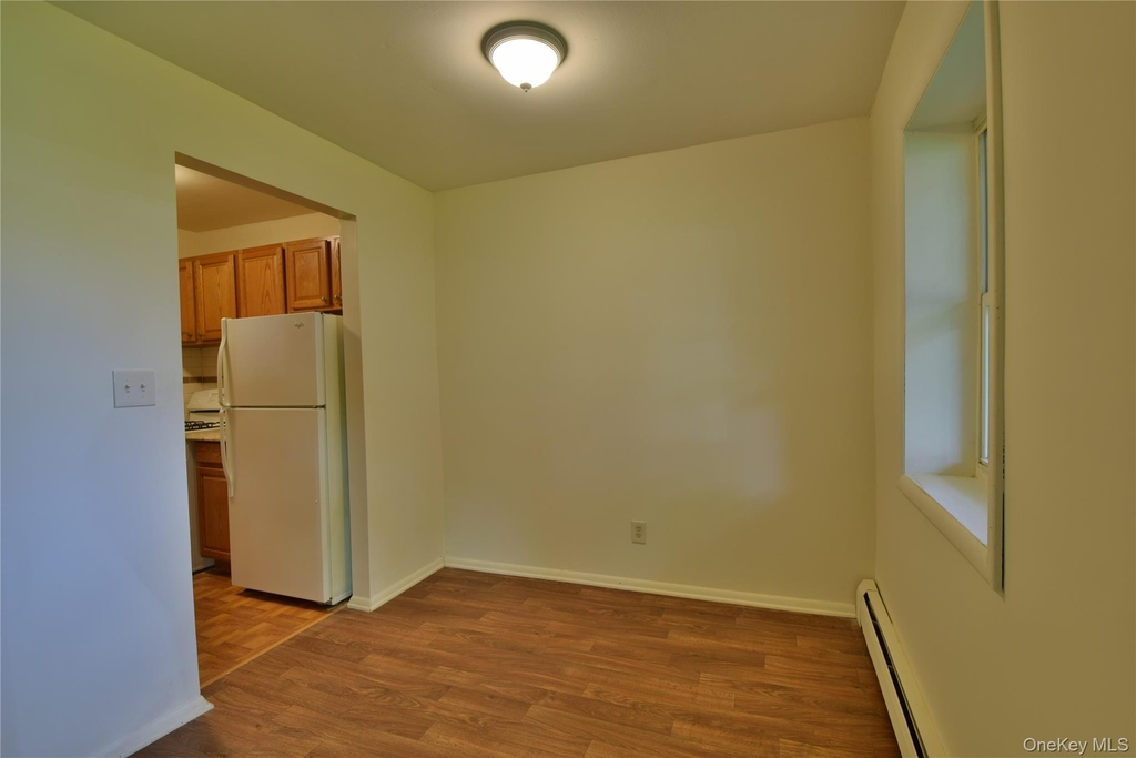51 Leroy Place - Photo 2