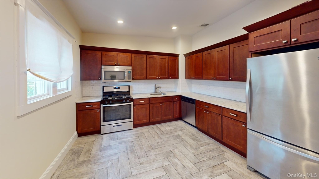 5 Wayne Avenue - Photo 3