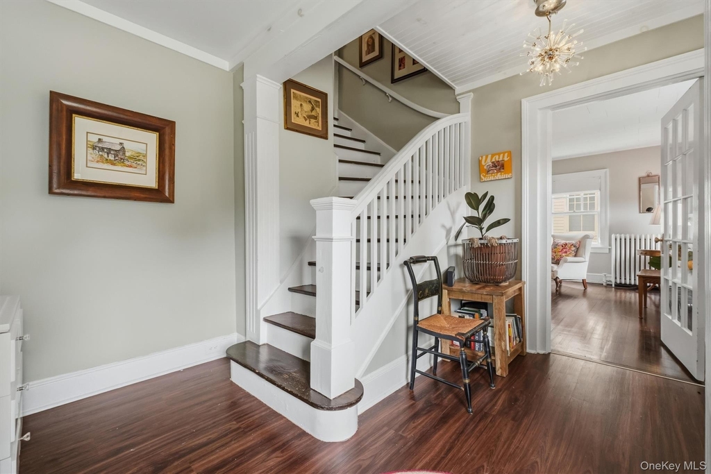 108 Hooker Avenue - Photo 6