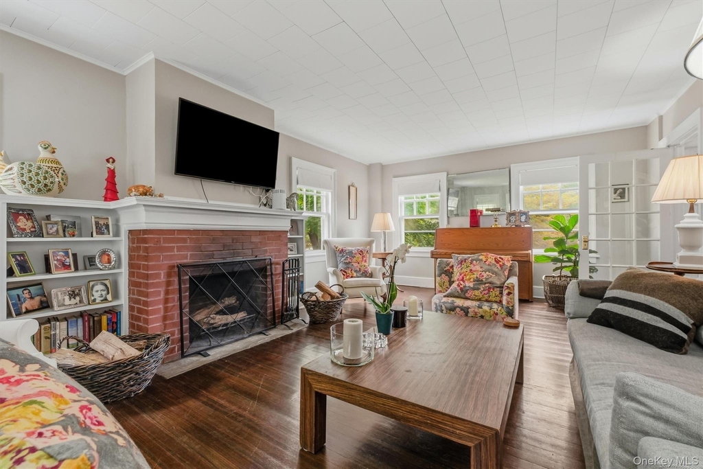 108 Hooker Avenue - Photo 10