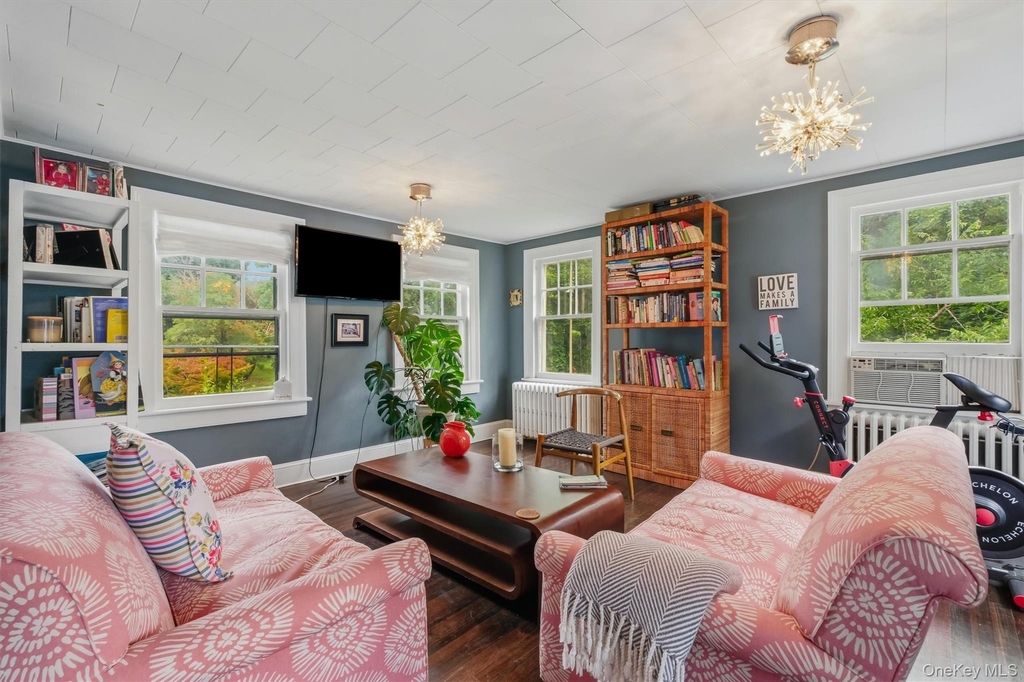 108 Hooker Avenue - Photo 17