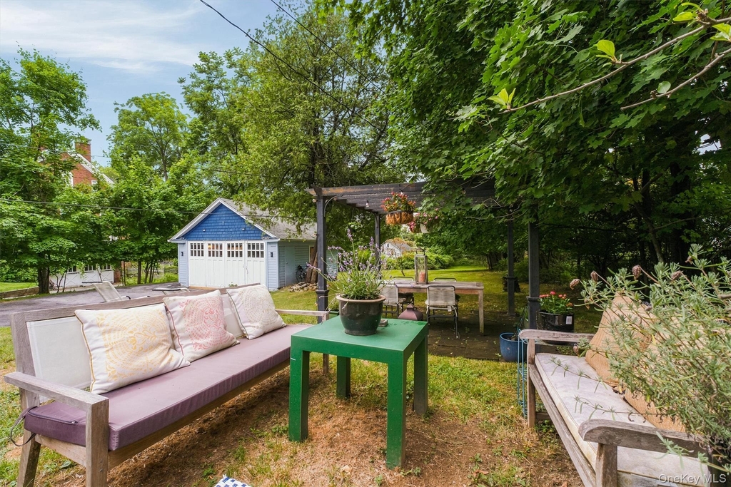 108 Hooker Avenue - Photo 40