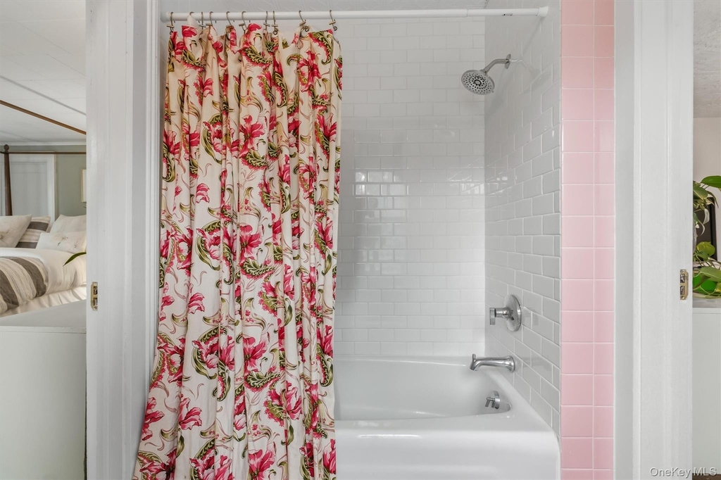 108 Hooker Avenue - Photo 24