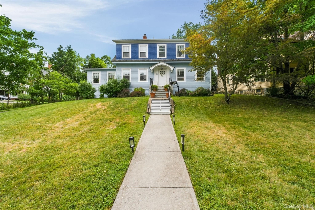 108 Hooker Avenue - Photo 1