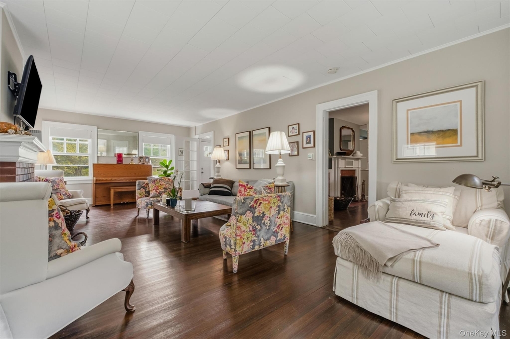 108 Hooker Avenue - Photo 11