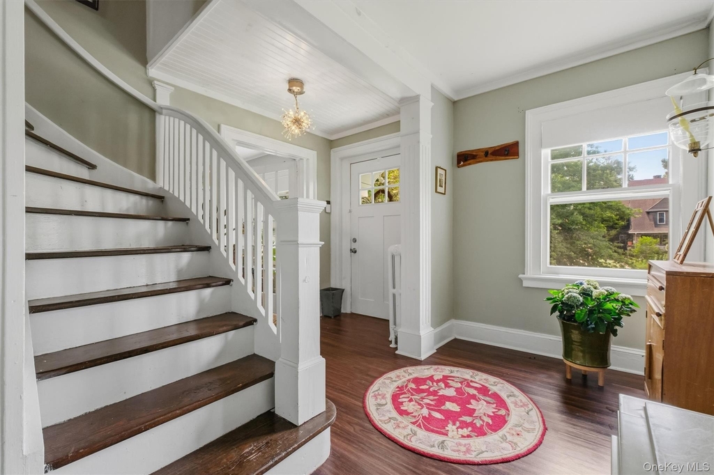 108 Hooker Avenue - Photo 5