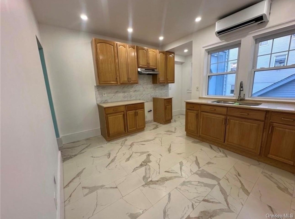 319 N Fulton Avenue - Photo 5