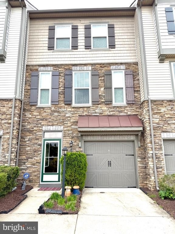 203 Spotswood Street - Photo 0