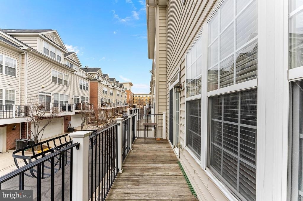 8032 Reserve Way - Photo 20