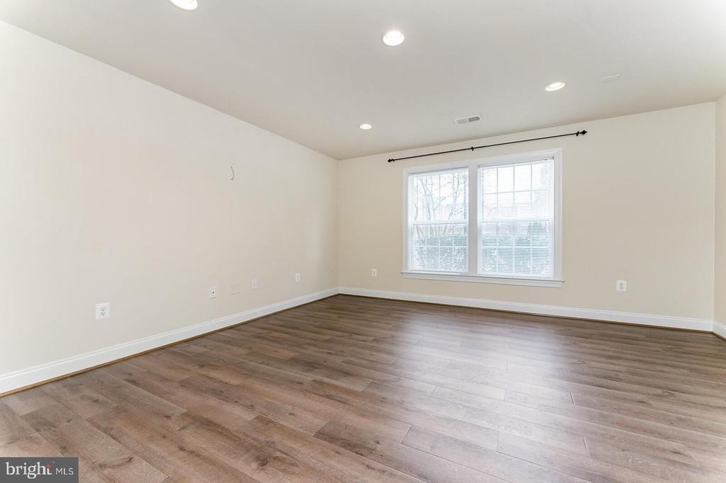 8032 Reserve Way - Photo 19