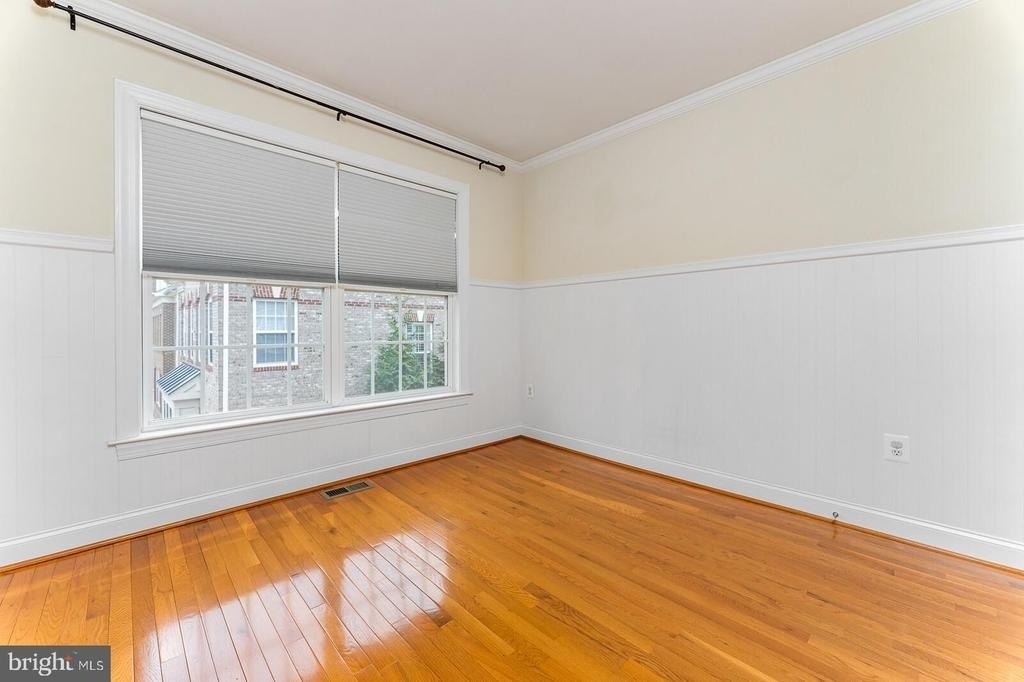 8032 Reserve Way - Photo 13