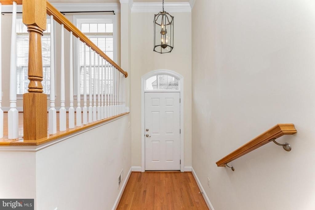 8032 Reserve Way - Photo 2