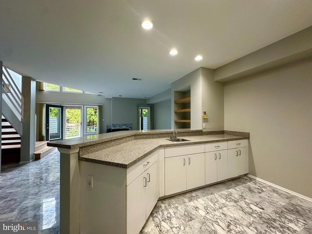 1975 Lakeport Way - Photo 13