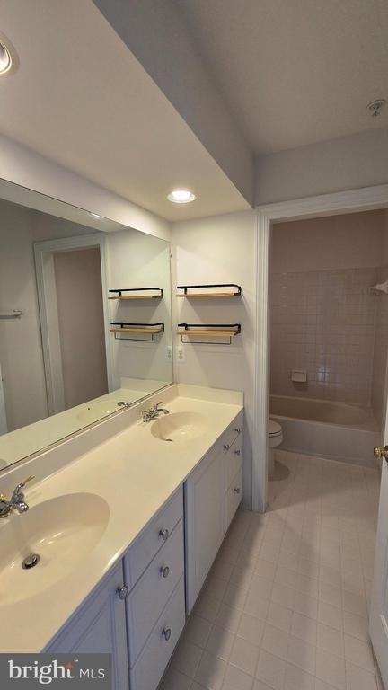 8021 Kidwell Town Court - Photo 15