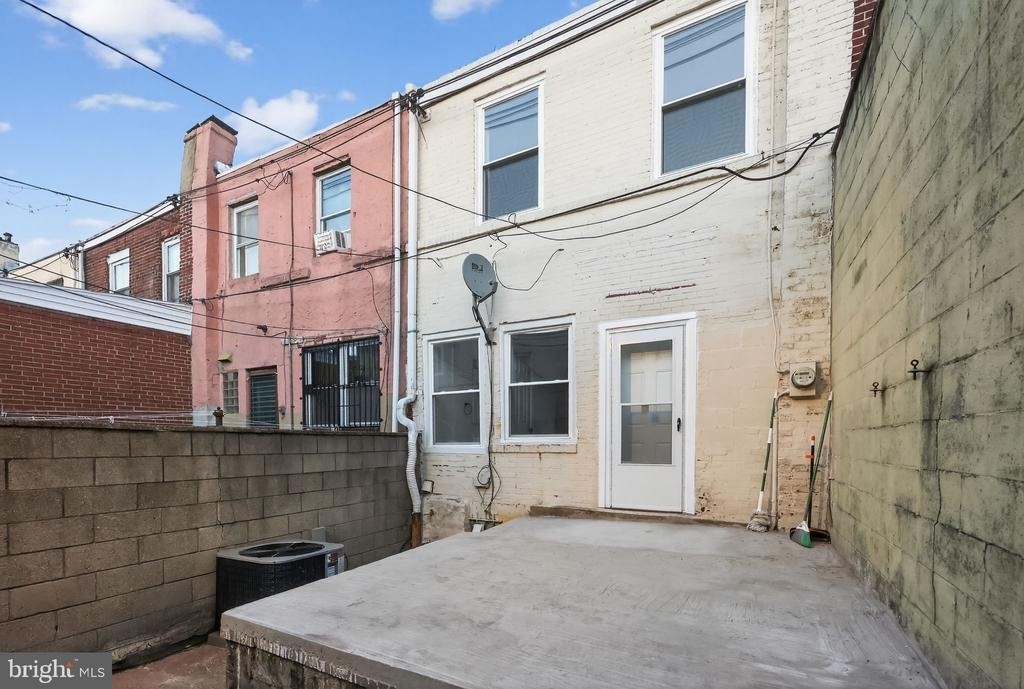 2710 S Fairhill Street - Photo 7