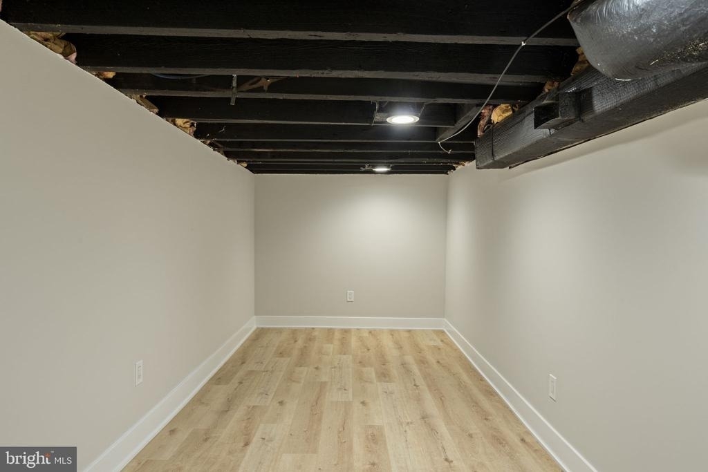 648 N 36th Street - Photo 14