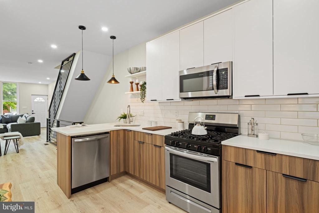648 N 36th Street - Photo 11