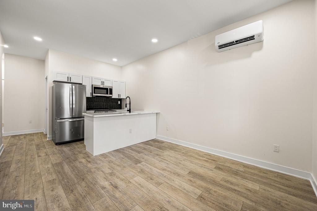 441 S 61st Street - Photo 4