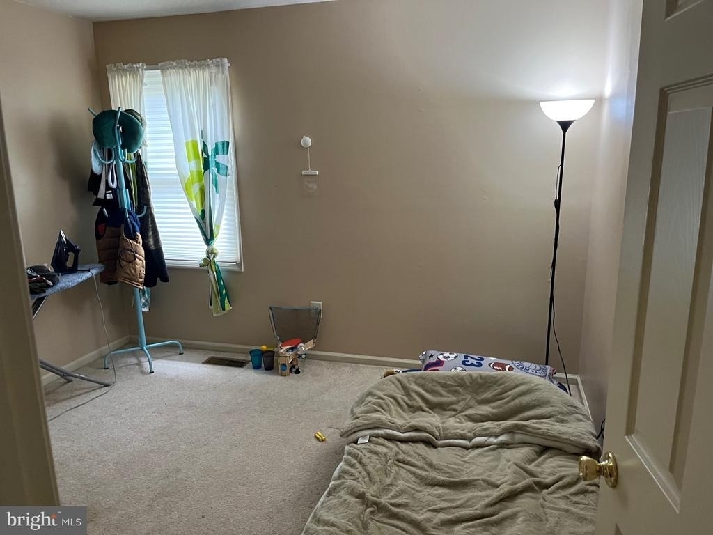 93 Beacon - Photo 12
